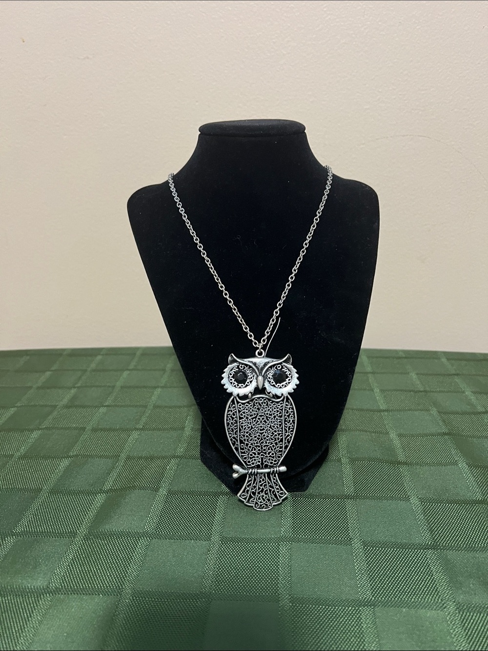 Silver Tone Owl Pendant Necklace